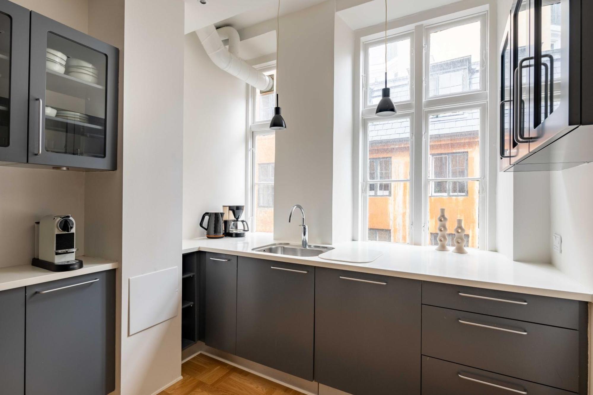 Appartamento Rare 4br W Unique Details In Cph *